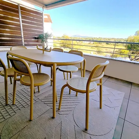 Prázdninový dům Superb With Swimming Pool Domaine D'arca