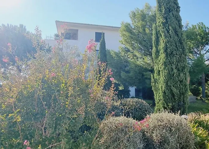 Superb With Swimming Pool Domaine D'arca Сasa de vacaciones *